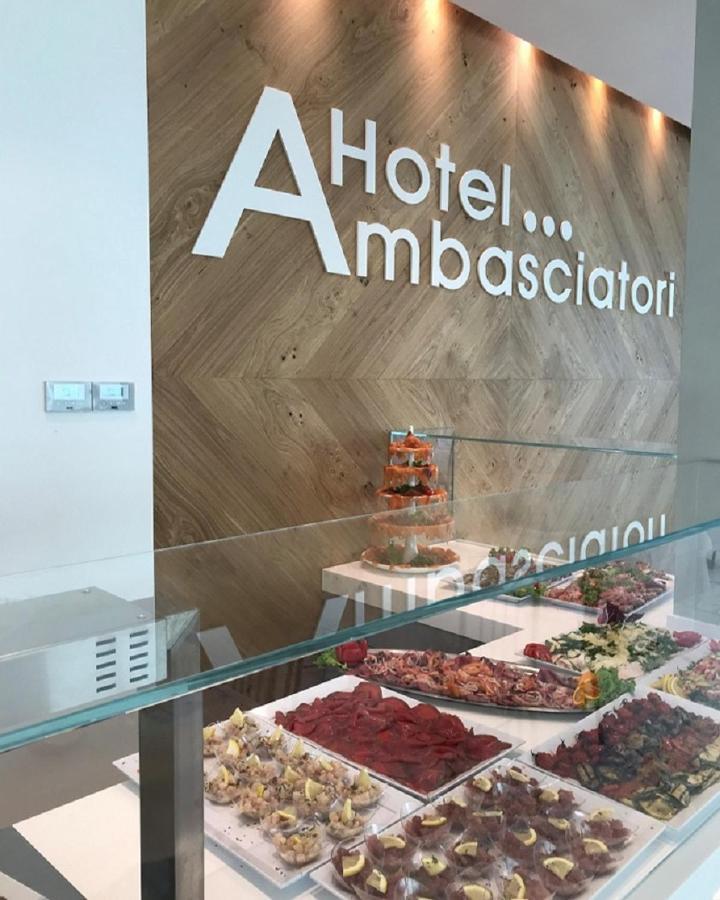 Hotel Ambasciatori Cattolica Esterno foto