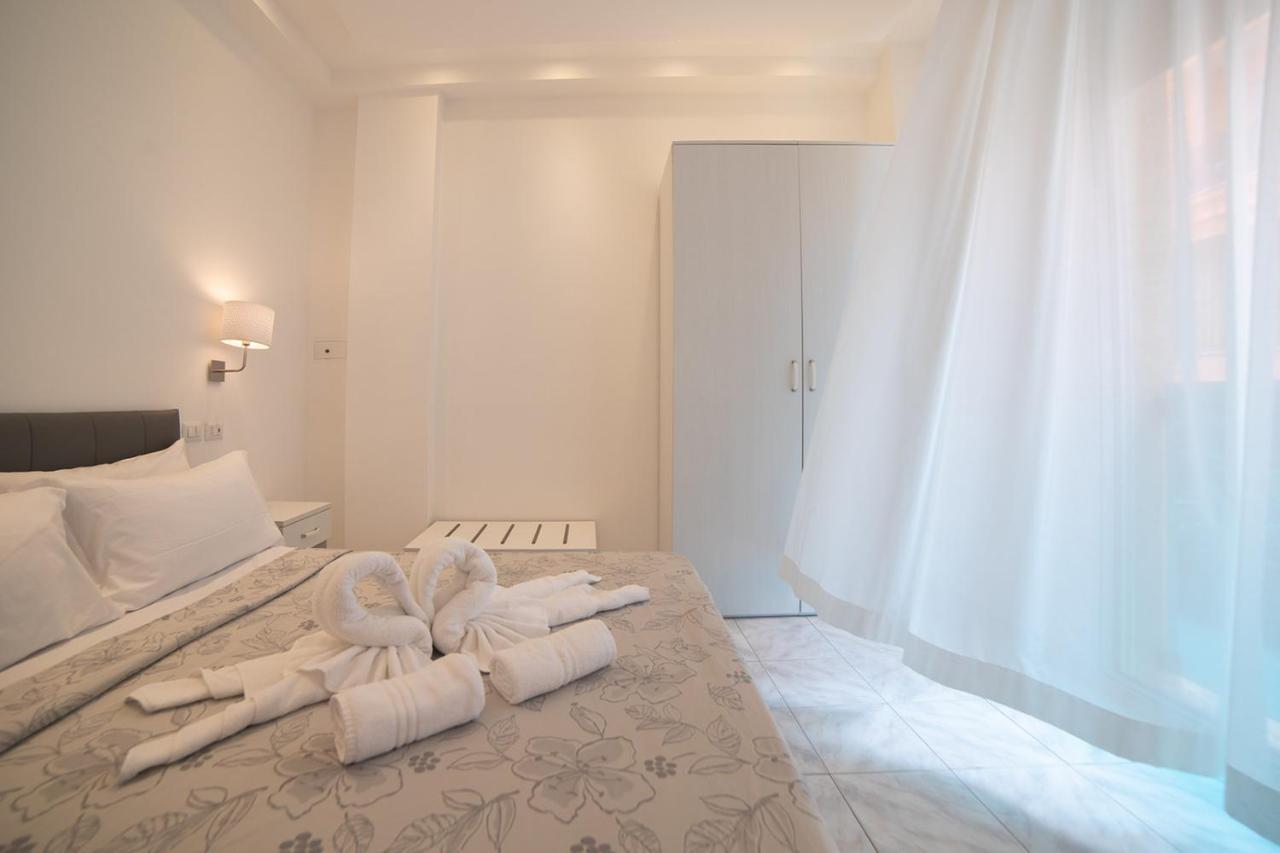 Hotel Ambasciatori Cattolica Esterno foto