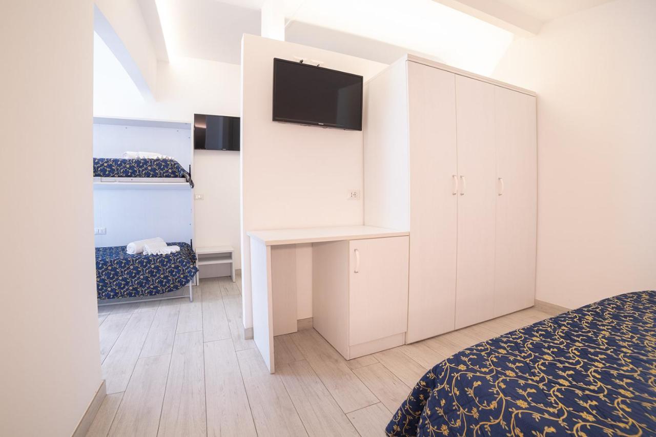 Hotel Ambasciatori Cattolica Esterno foto